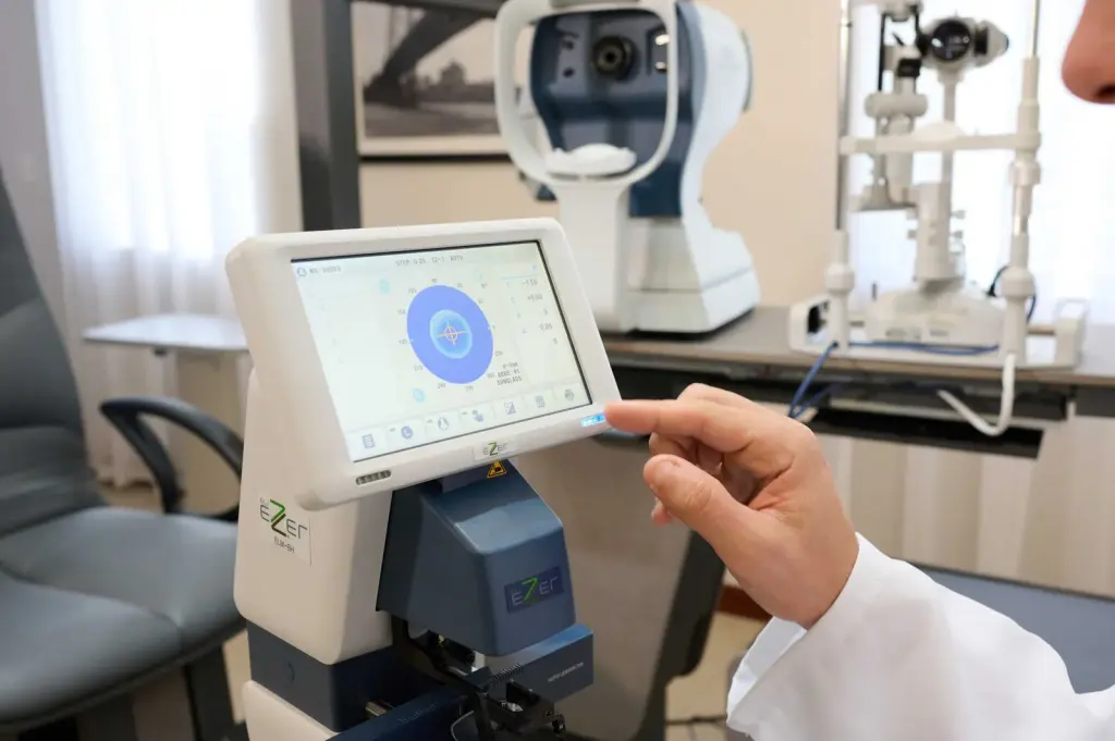 Ezer PD-ELM-BH Digital Lensometer with PD