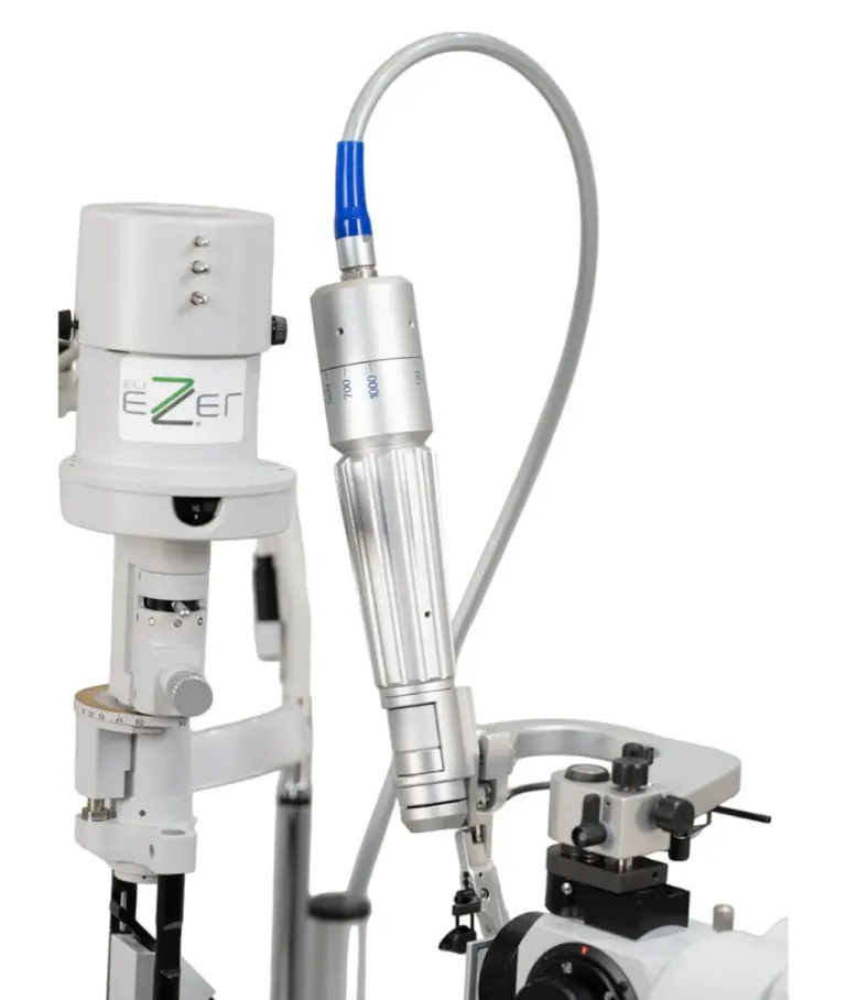 Merilas slit lamp adapter mounted on a slit lamp, close-up