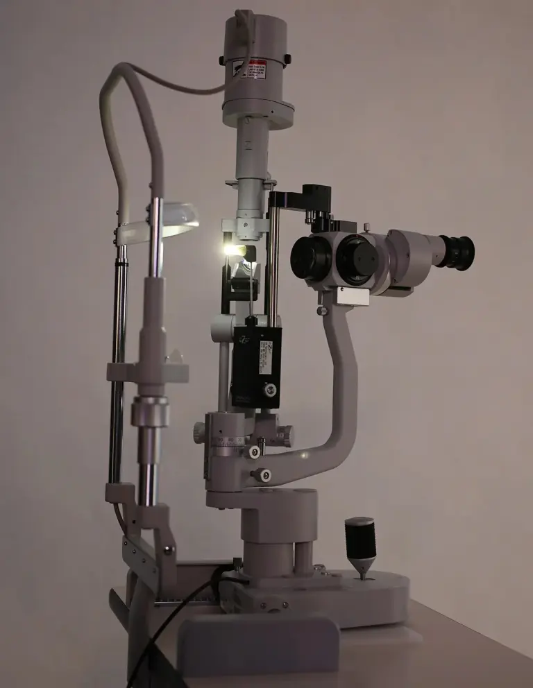 Applanation Tonometer